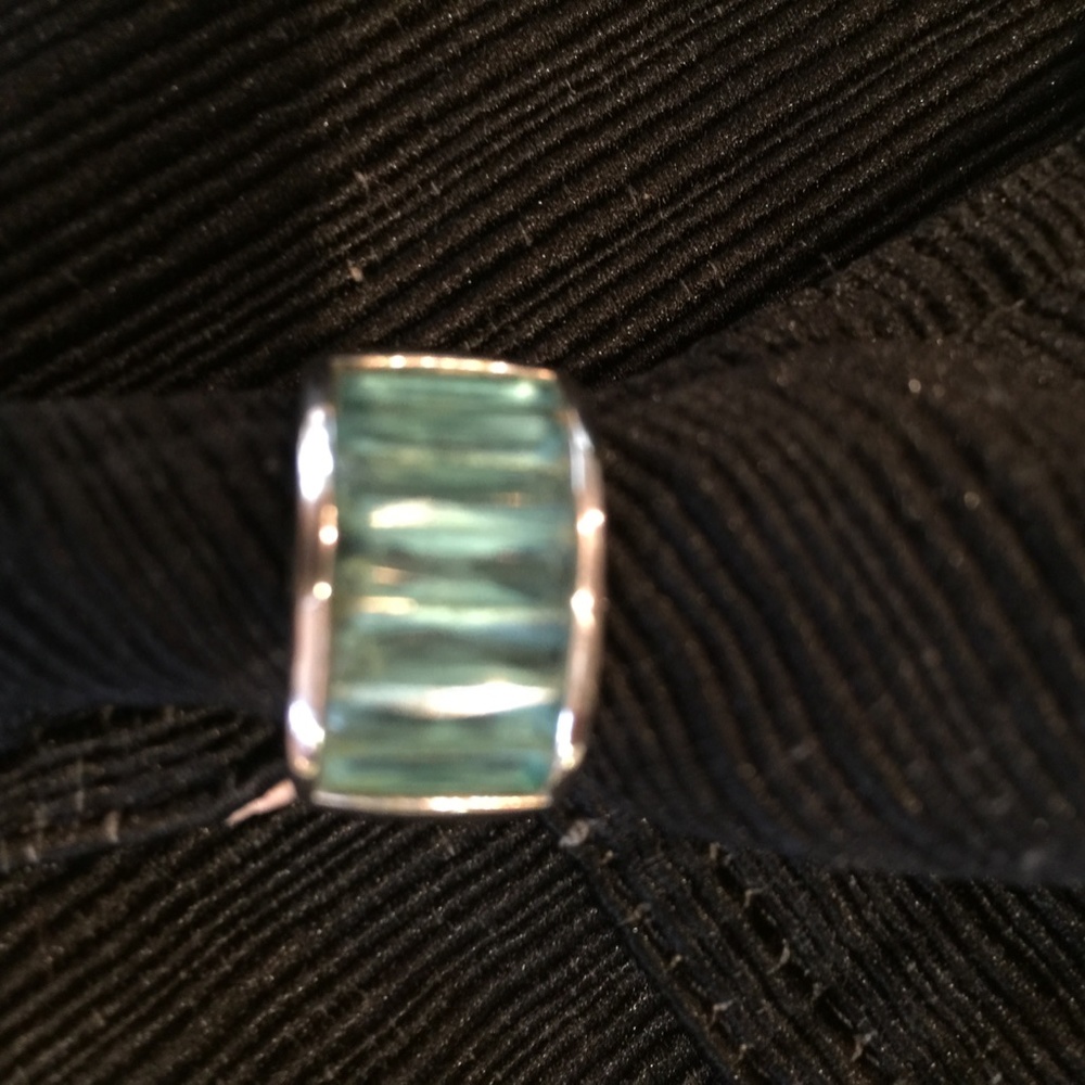 Women's Ring - Picture 3 of 3